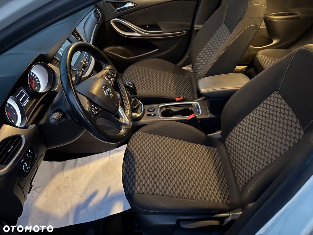 Opel Astra - 16