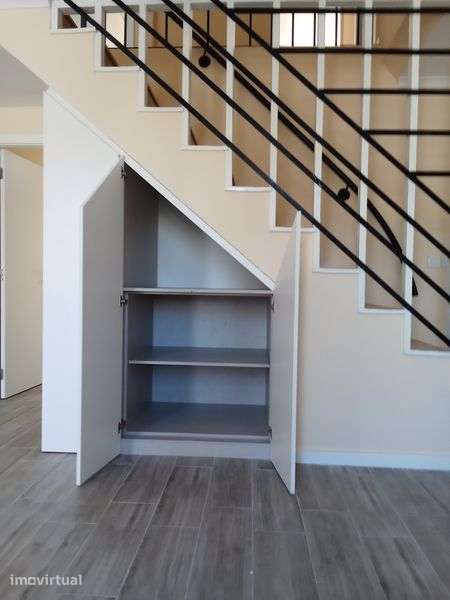 Apartamento renovado T4 - Grande imagem: 5/8