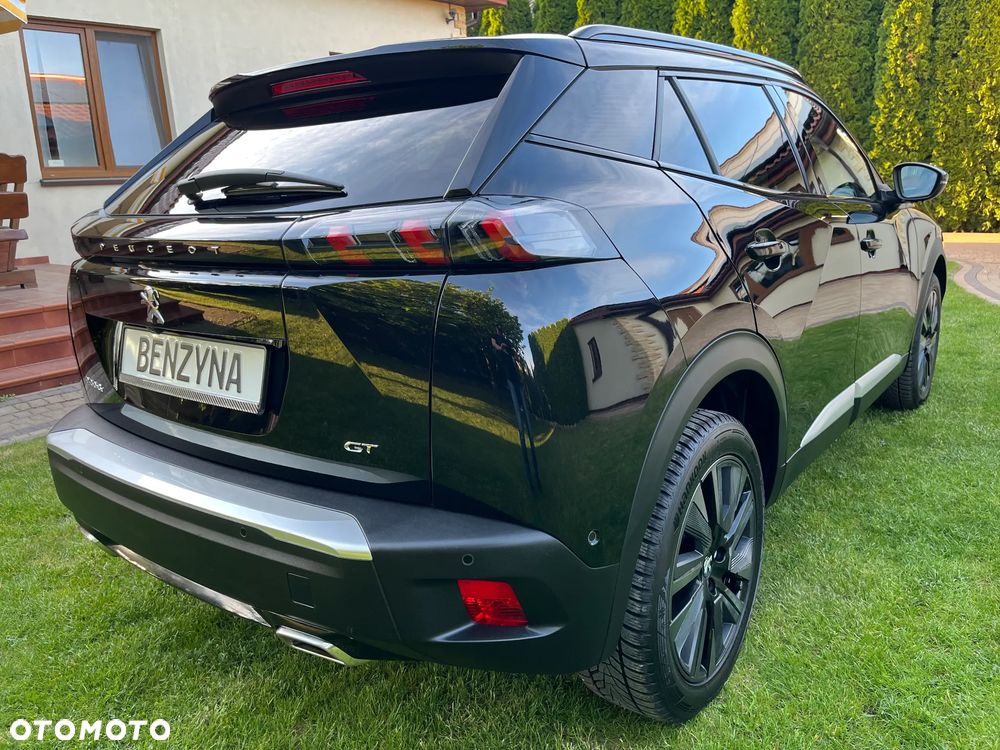Peugeot 2008 PureTech 130 EAT8 GT - 3