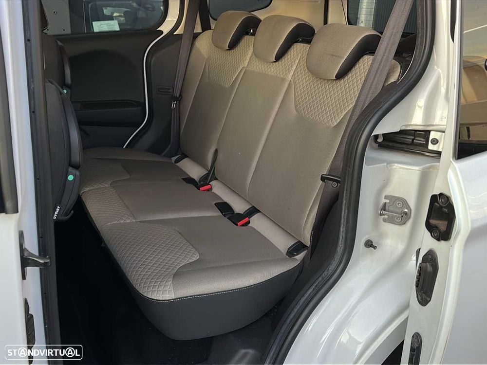 Ford Tourneo Courier 1.0 EcoBoost Titanium - 11