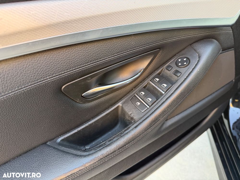 BMW Seria 5 520d Sport-Aut. - 22