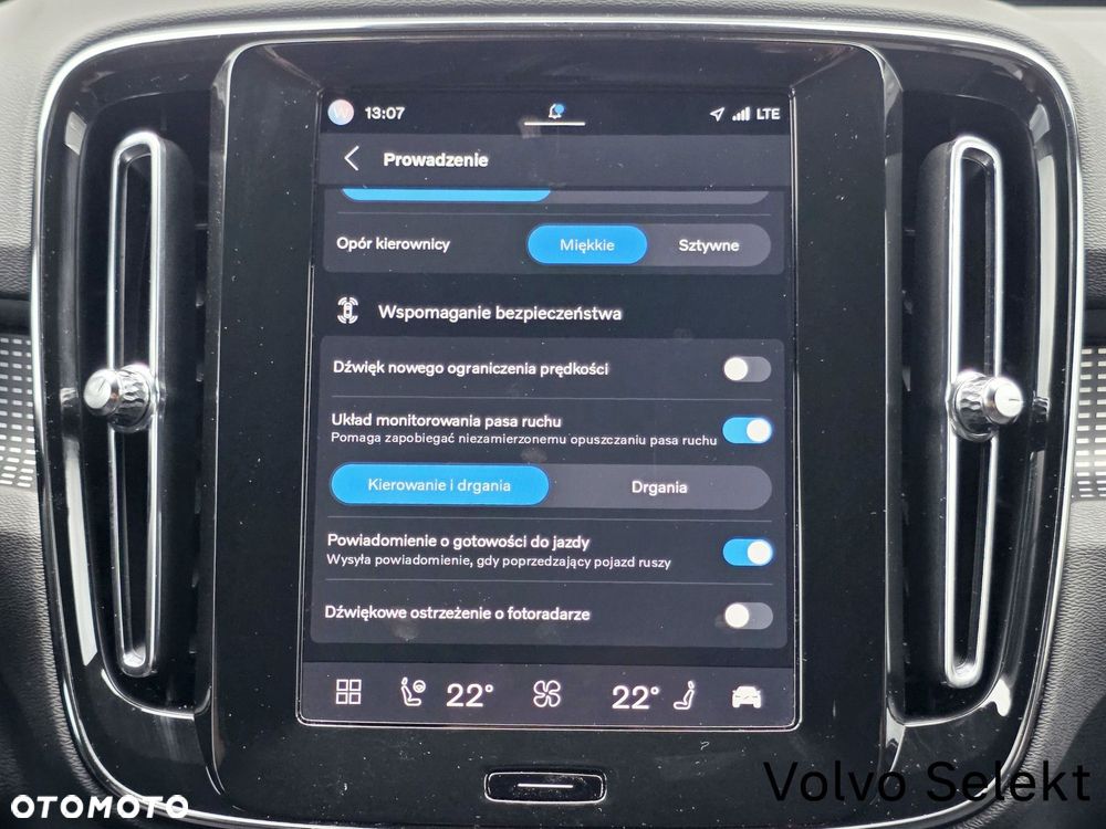 Volvo XC 40 - 25