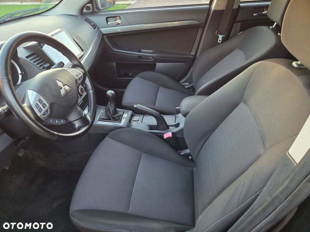 Mitsubishi Lancer 2009 photo 5