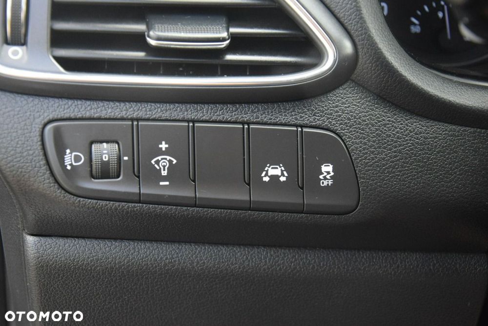 Hyundai i30 1.0 T-GDI Trend - 34