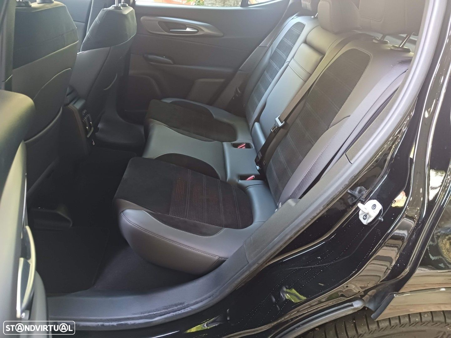 Alfa Romeo Tonale 1.5 Hybrid Veloce - 37
