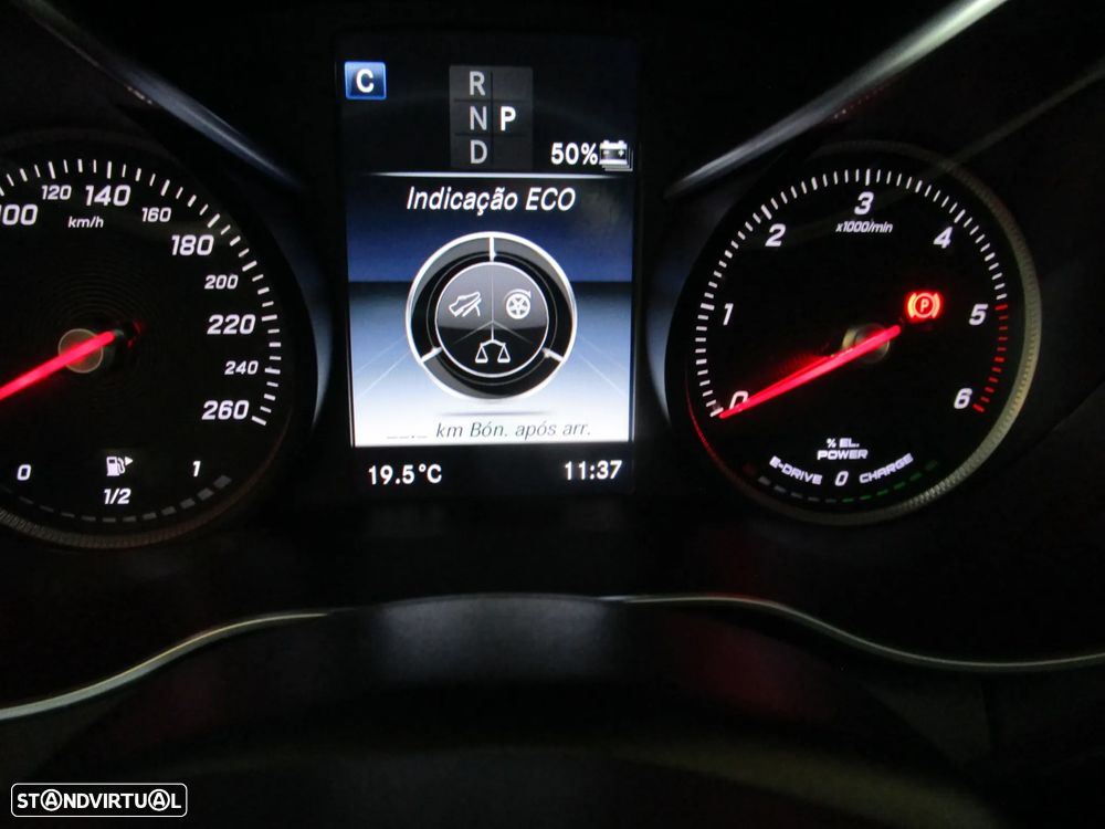 Mercedes-Benz C 300 BlueTEC Hybrid Exclusive - 37