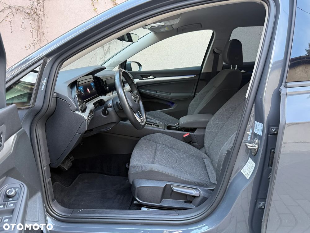 Volkswagen Golf 1.5 eTSI Life DSG - 11