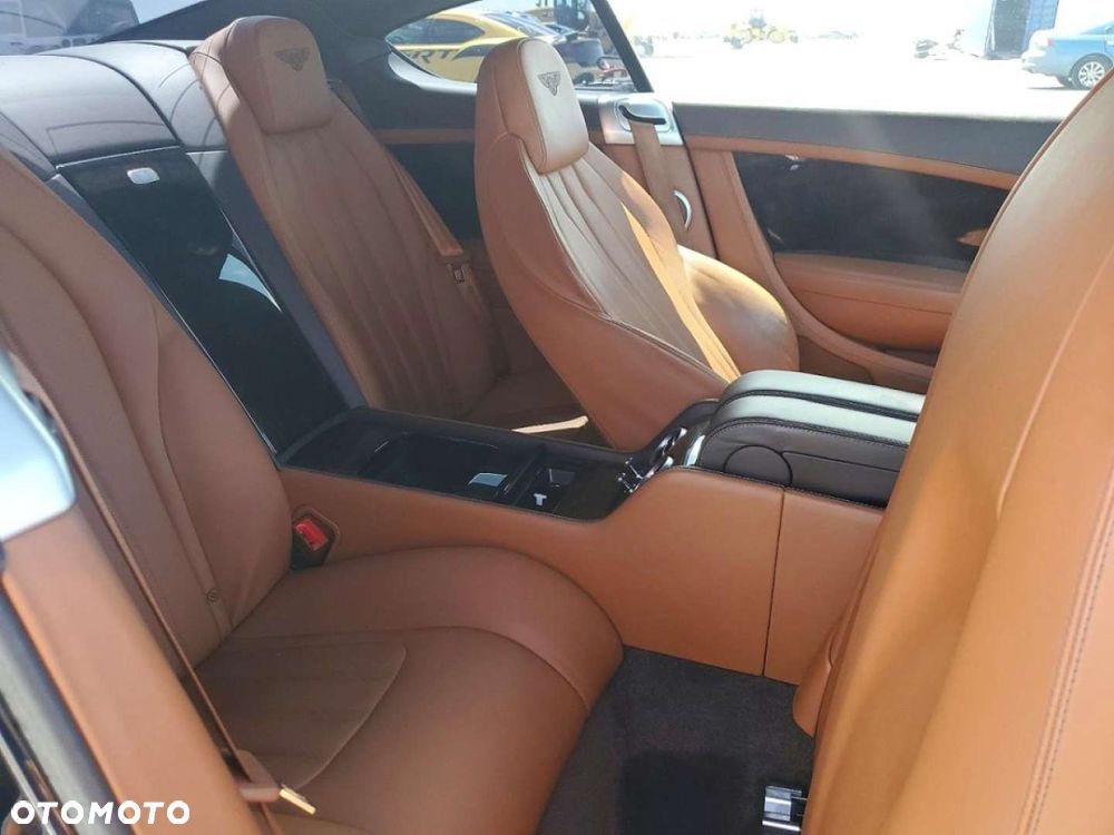 Bentley Continental GT - 11