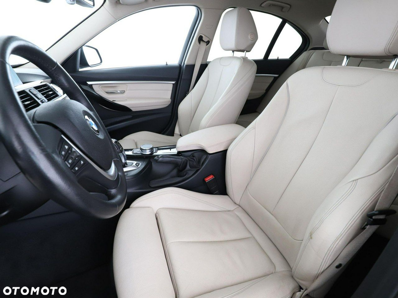 BMW Seria 3 330e Sport Line - 13