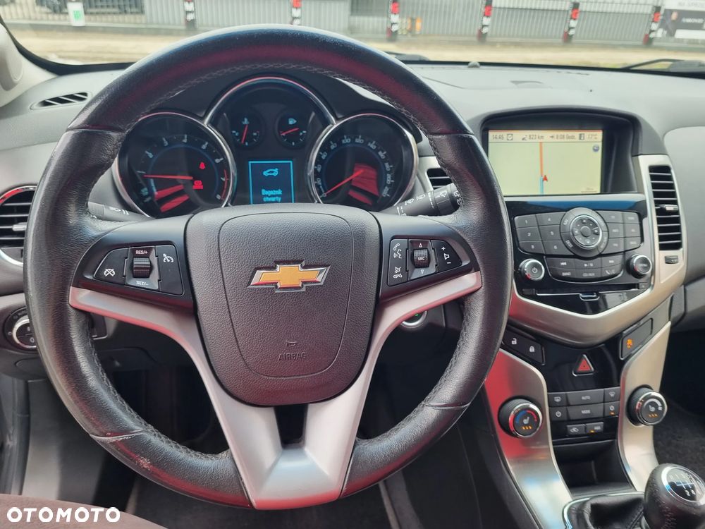 Chevrolet Cruze 1.4T LTZ - 24