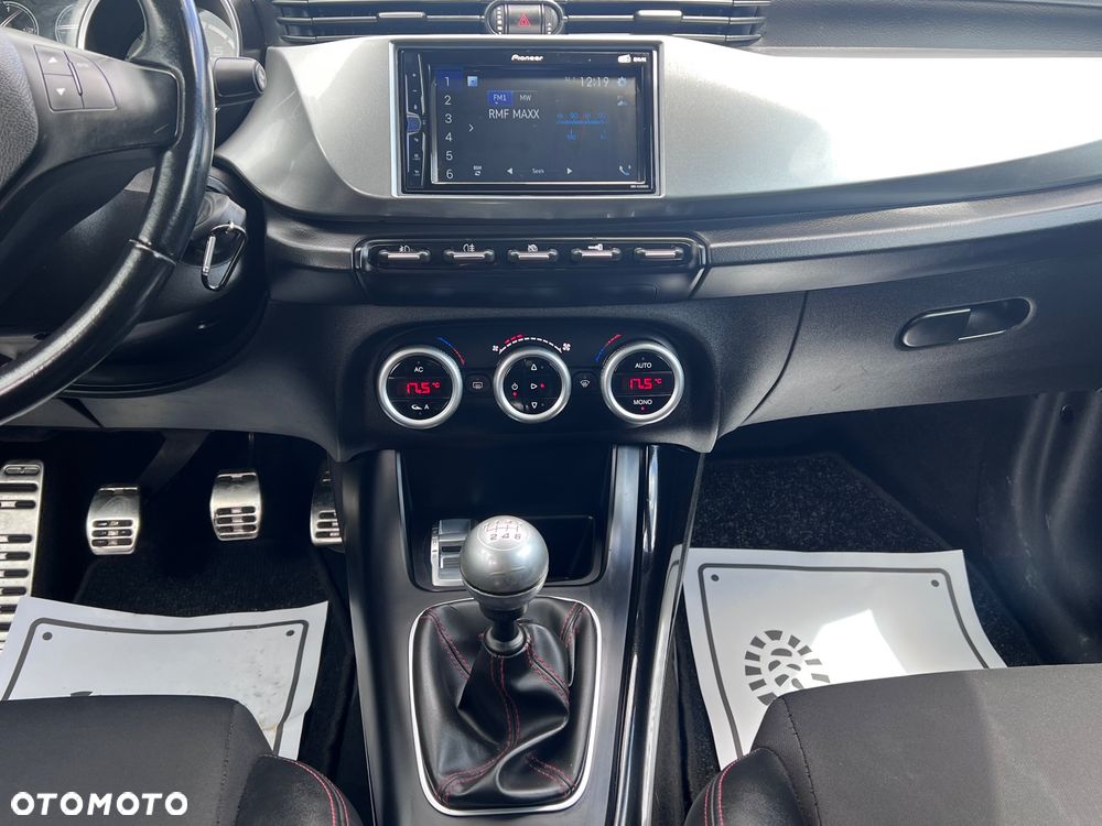 Alfa Romeo Giulietta 2.0 JTDM 16V Turismo - 25