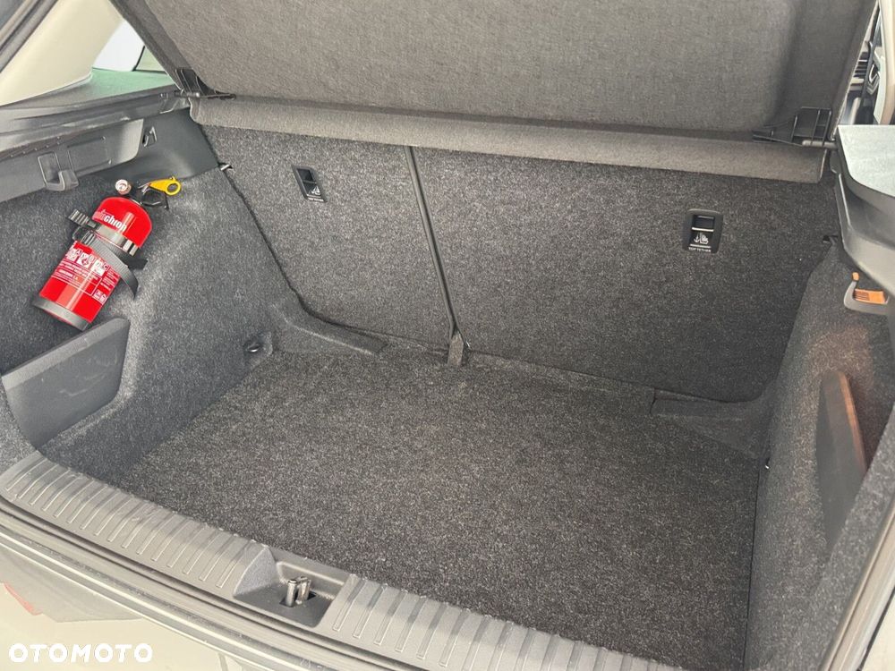 Skoda Kamiq 1.0 TSI Selection DSG - 36