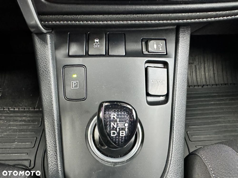 Toyota Auris 1.8 VVT-i Automatik Design Edition - 23