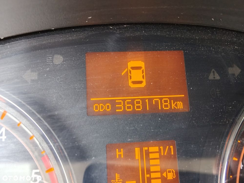 Toyota Avensis - 5