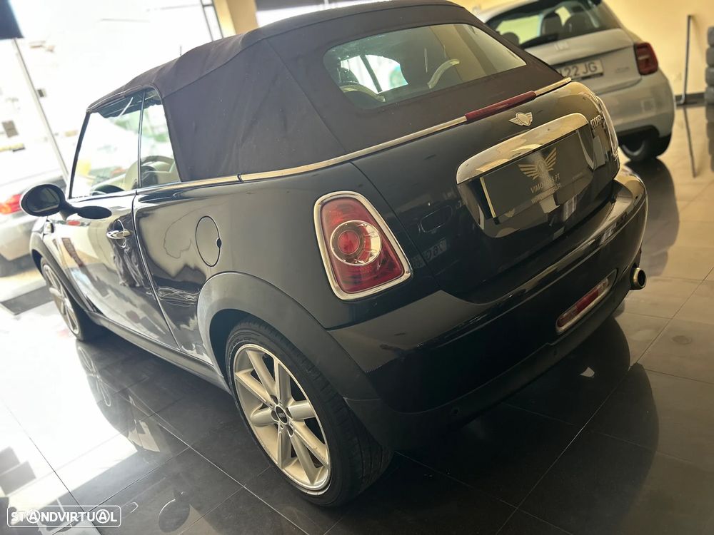 MINI Cabrio Cooper D Highgate - 13