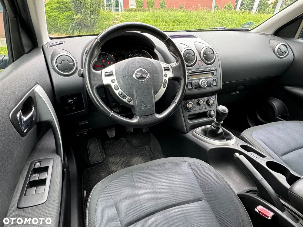 Nissan Qashqai 2.0 dCi DPF tekna - 18