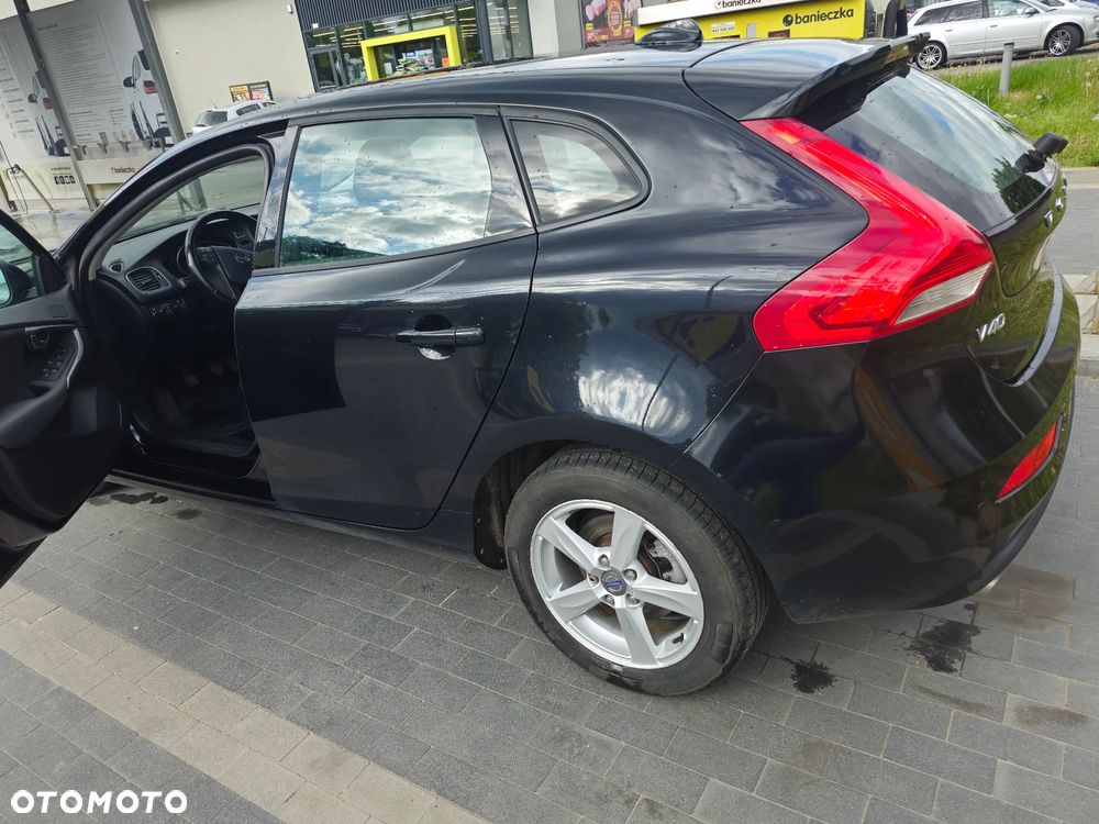 Volvo V40 D3 Momentum - 11