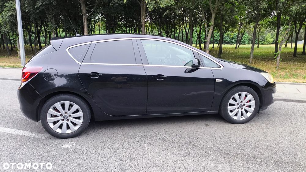 Opel Astra 1.6 Turbo Innovation - 8