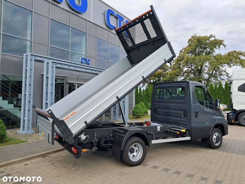 Iveco 35C16H3.0 - 17