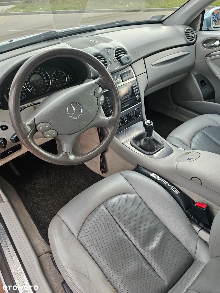 Mercedes-Benz CLK 270 CDI Avantgarde - 10
