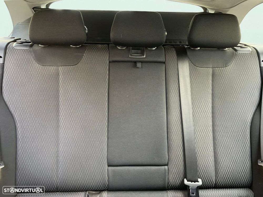 BMW 318 d Auto - 17