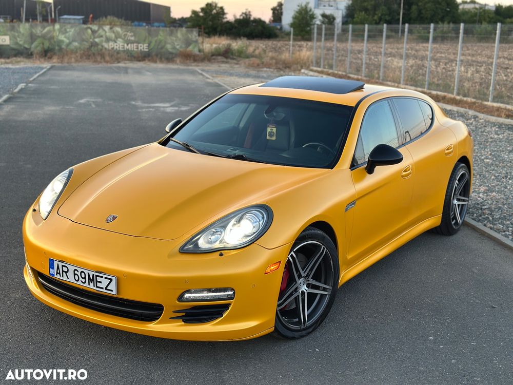 Porsche Panamera - 1