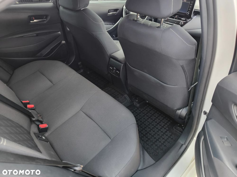 Toyota Corolla - 11