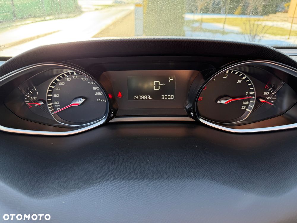 Peugeot 308 BlueHDi 120 EAT6 Stop & Start Allure - 21