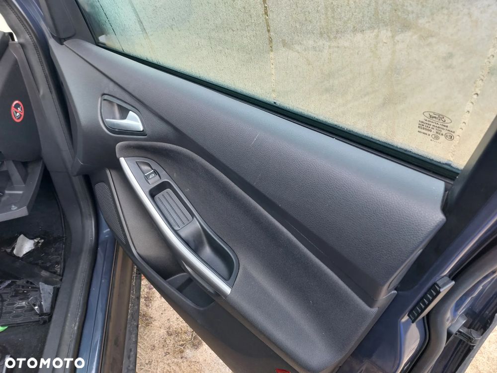 Ford Focus MK3 1,0 benzyna 2014 r. na części drzwi lampy tył tylna klapa opony felgi zapas - 6