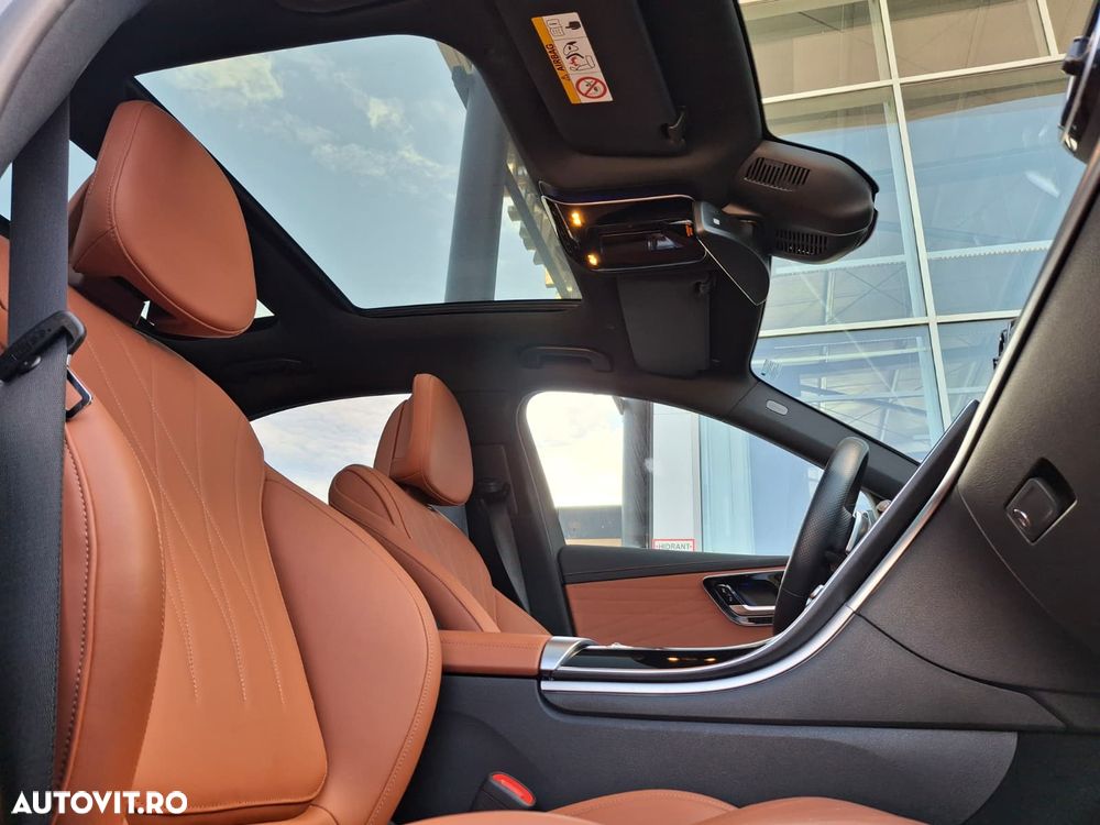 Mercedes-Benz C 300 e 4MATIC PHEV - 36