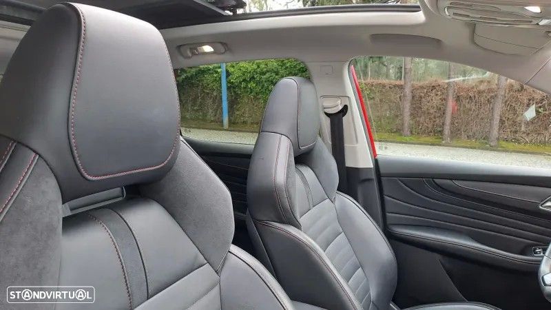 MG EHS 1.5 T-GDI Plug-in Hybrid Luxury - 21