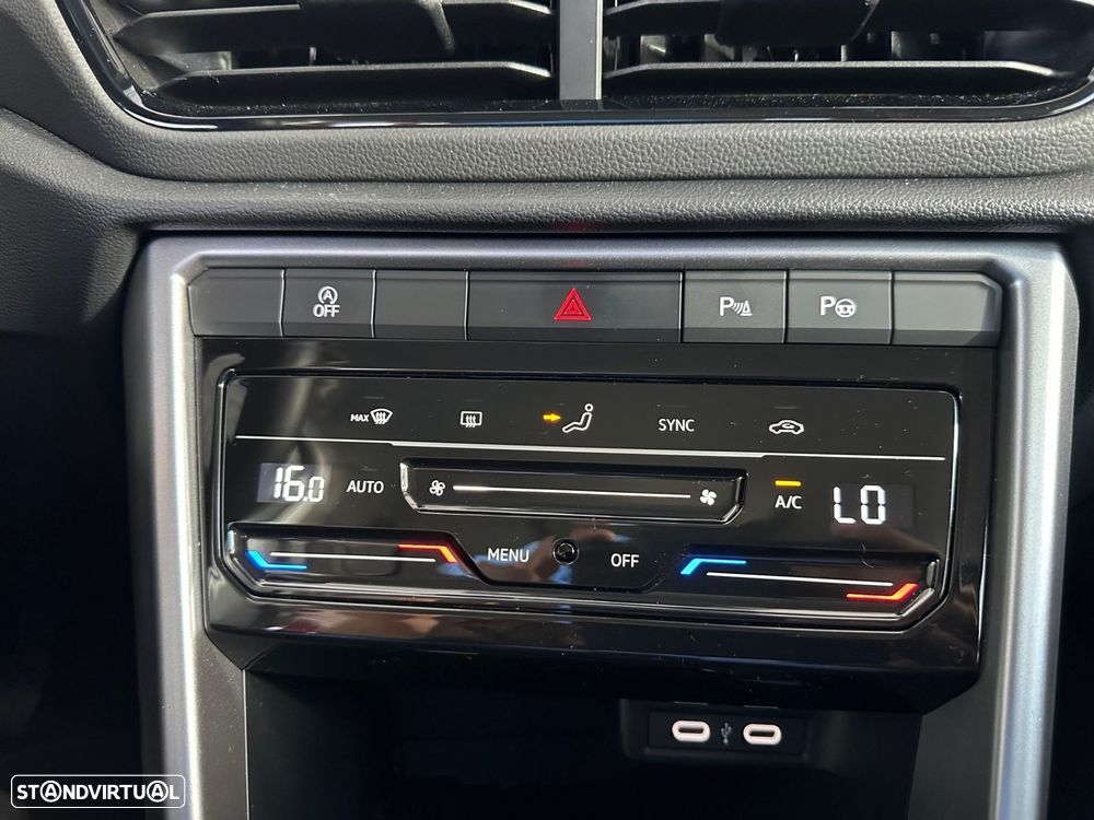 VW T-Roc 1.0 TSI Urban - 17