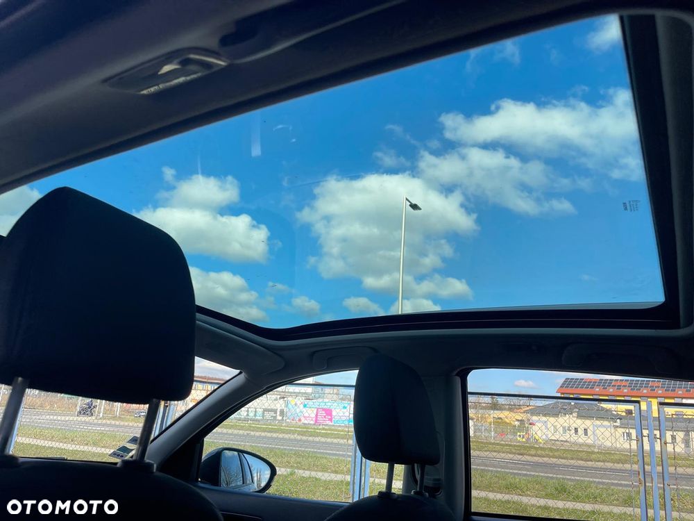 Nissan Qashqai 2.0 dCi DPF I-Way - 13