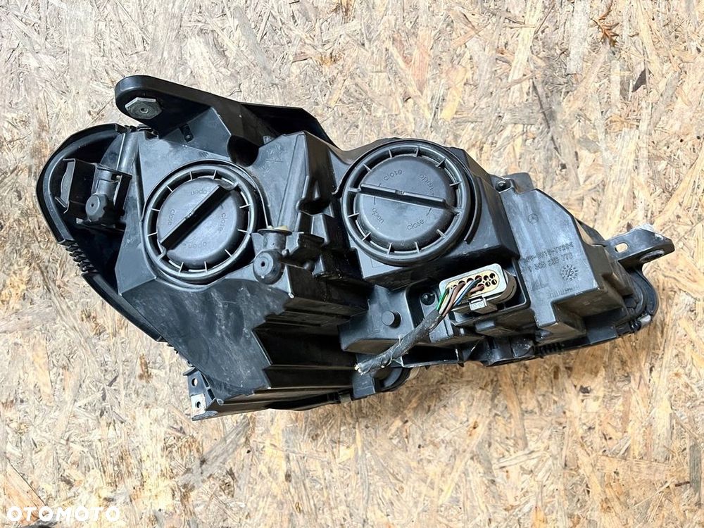 LAMPA reflektor LEWY PRZÓD Mercedes C-klasa W204 LIFT UK - 6