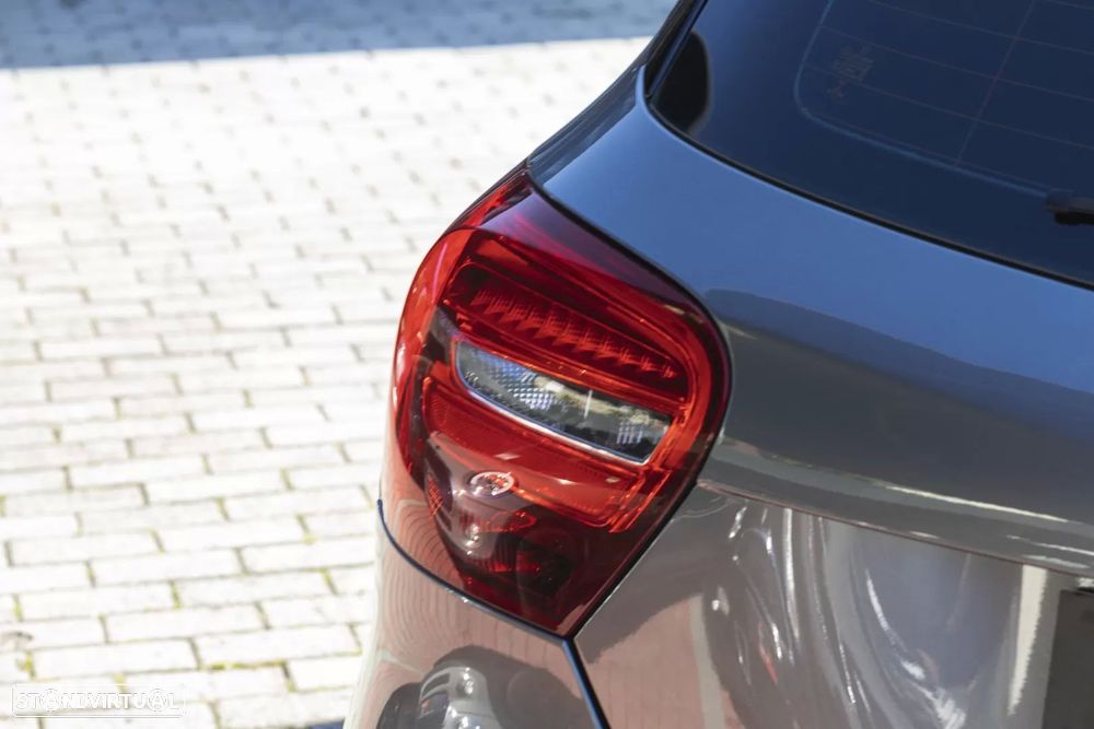 Mercedes-Benz A 160 d Aut. - 31