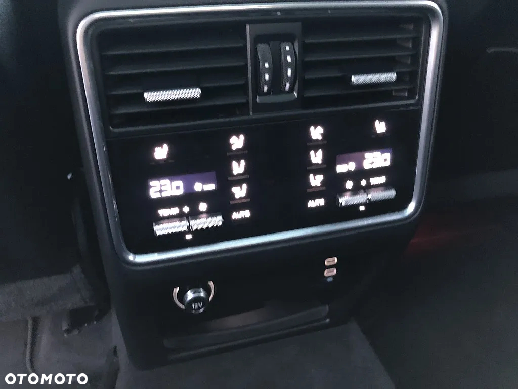 Porsche Cayenne GTS Tiptronic S - 37