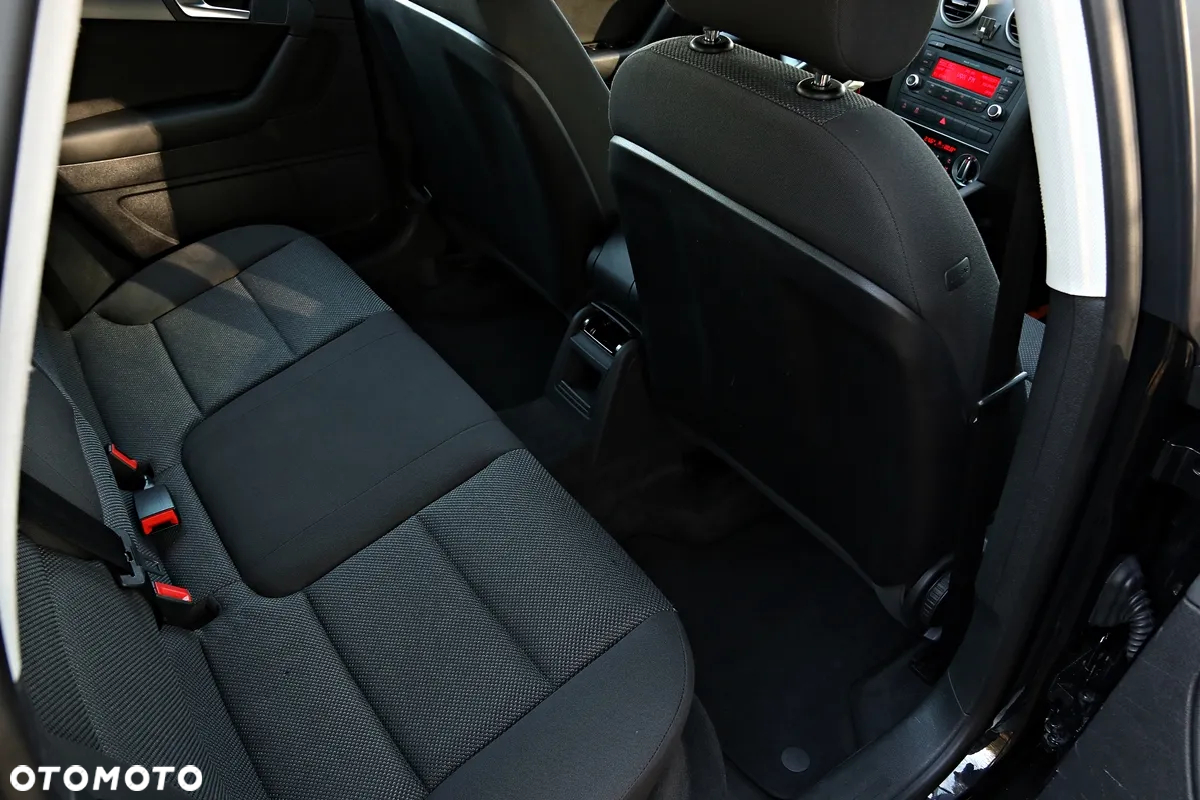 Audi A3 1.6 TDI Ambiente - 33