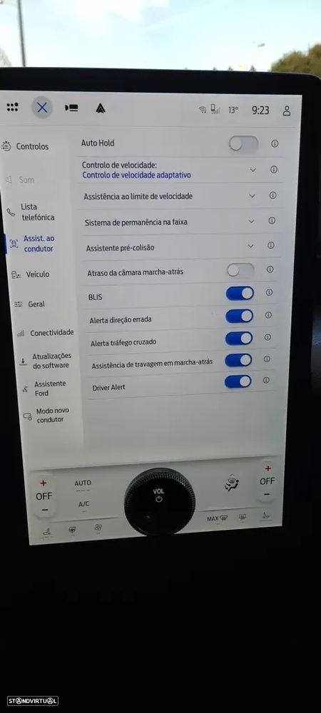 Ford Mustang Mach-E Standard - 29