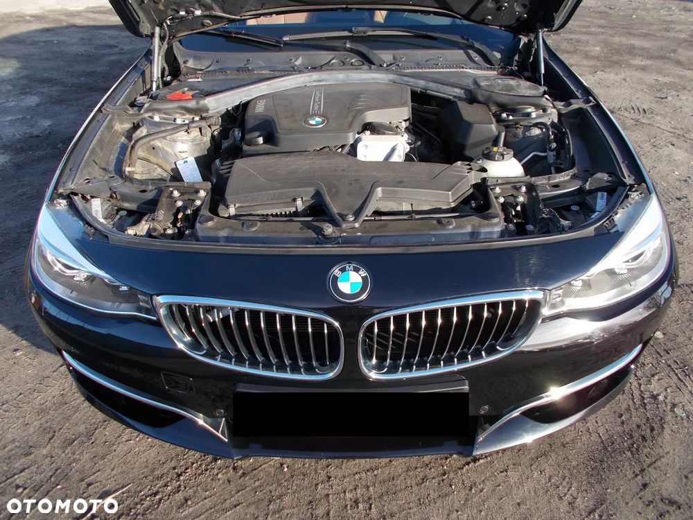 BMW Seria 3 320i Sport-Aut Luxury Line - 11
