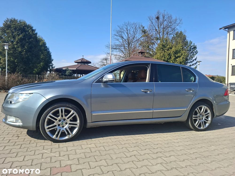 Skoda Superb 1.8 TSI 4x4 Platinum - 2