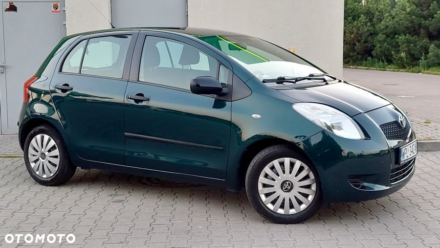 Toyota Yaris - 12