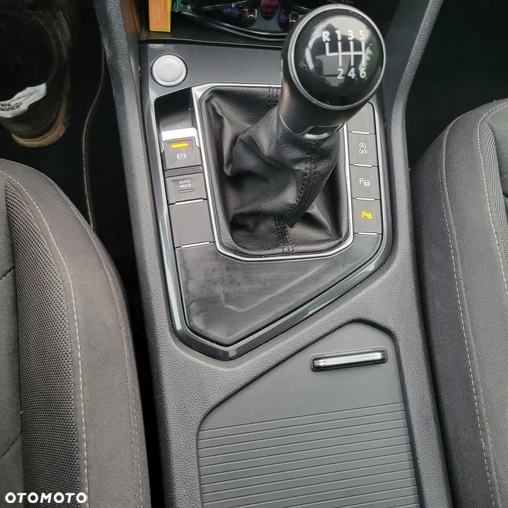 Volkswagen Tiguan - 14
