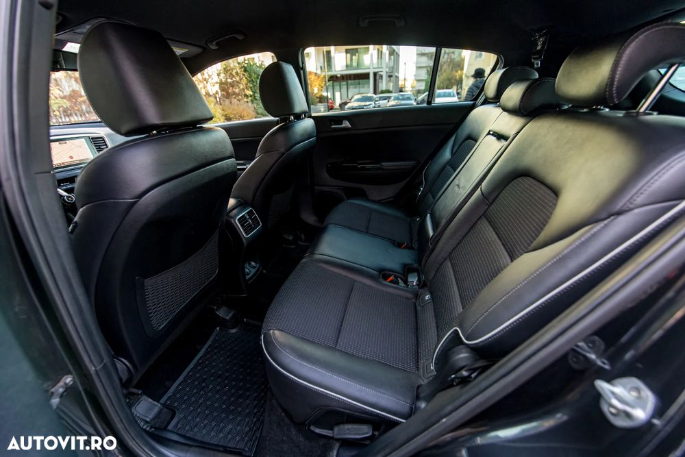 Kia Sportage 1.6 T-GDI 7DCT 4x4 GT Line - 32