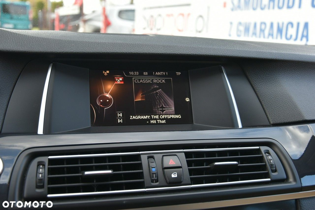 BMW Seria 5 520d - 27