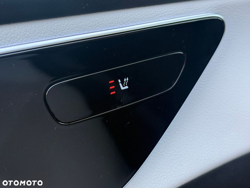 Mercedes-Benz GLC - 25