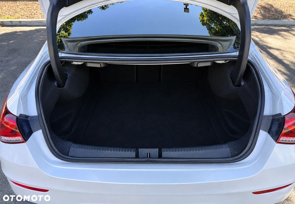 Mercedes-Benz CLA - 16