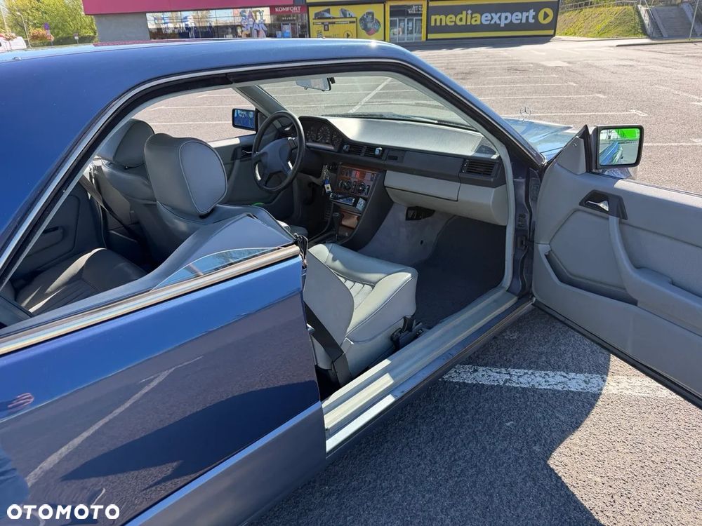 Mercedes-Benz W124 (1984-1993) - 11