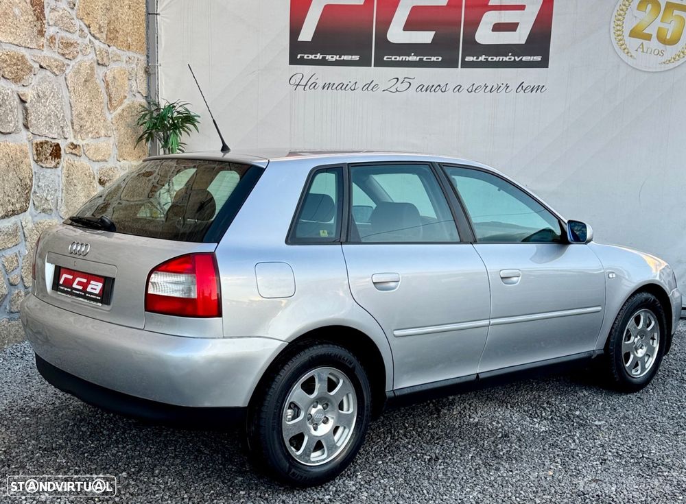 Audi A3 1.6 Attraction - 8