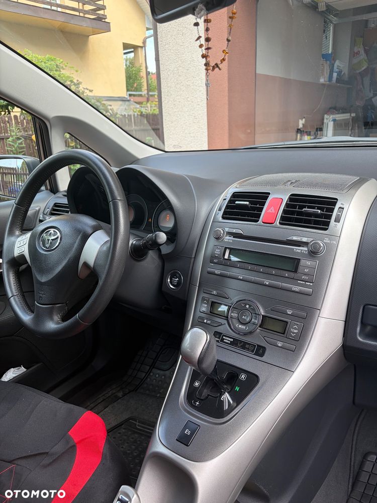 Toyota Auris 1.6 MultiMode Sol - 8