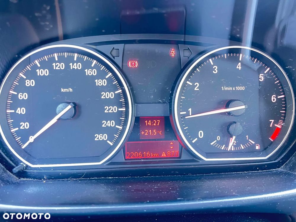 BMW Seria 1 120i - 14